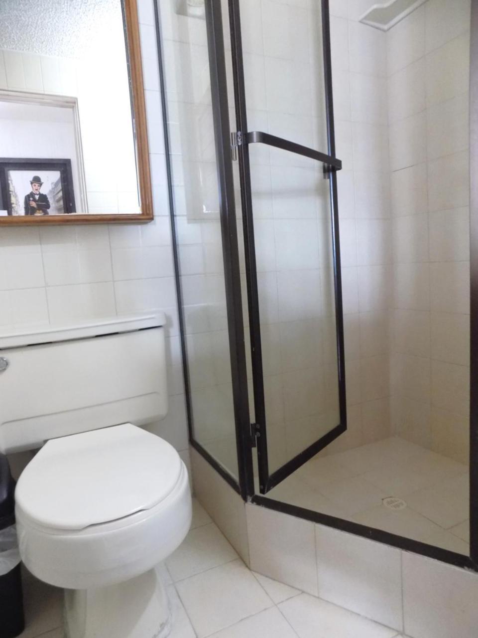 Room And Private Bathroom At Chapinero Alto Bogotá Kültér fotó