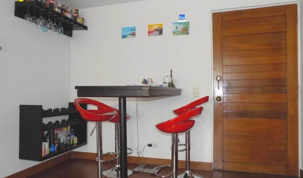 Room And Private Bathroom At Chapinero Alto Bogotá Kültér fotó
